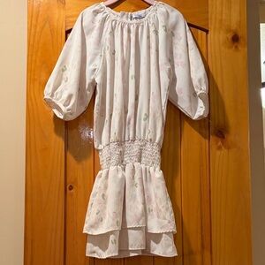 Pleat White Floral Smocked Waist  Dress Size 7